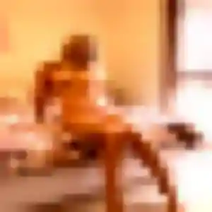 Katia, 19 ans, en ligne à Ambès pour un rencontre sexy