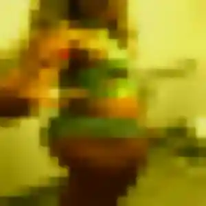 Découvre Marie-Claire, 34 ans à Anglet en privé