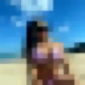 Adelaide, 31 ans, en ligne à Auneau-Bleury-Saint-Symphorien pour une rencontre coquine