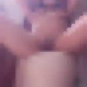 Rejoins Ursule, 30 ans à Baden en t'inscrivant