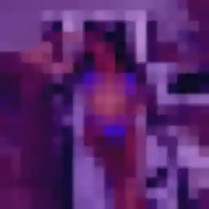 Contacte Emma, 25 ans à Ballan-Miré en privé