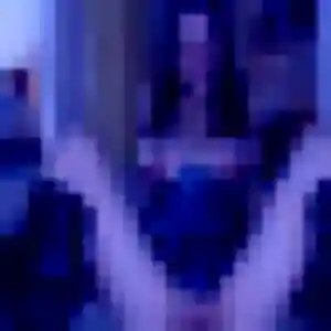 Debora, 21 ans, connectée à Bégard pour un rencontre sexy