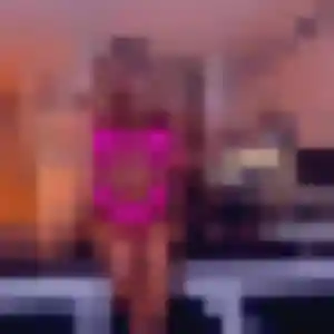 Severine, 21 ans, connectée à Bègles pour un rencontre sexy