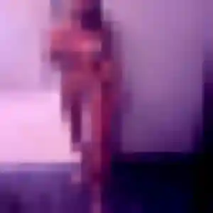 Charmante Luna, 24 ans à Bonnières-sur-Seine - voir sa photo