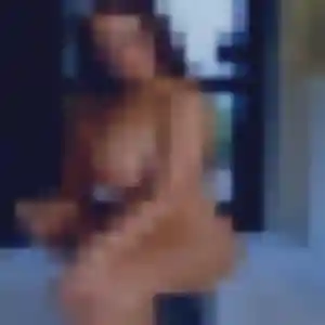 Francine (25 ans) à Bournezeau propose une rencontre ce soir