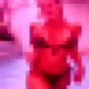 Rencontre Berenice, 24 ans à Bouvron en privé