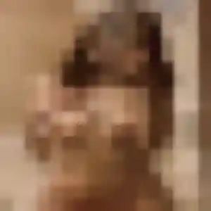 Laura, 32 ans, connectée à Carignan-de-Bordeaux pour une rencontre coquine
