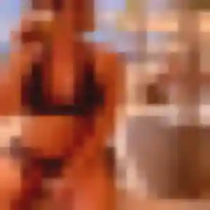 Photo de Geneve à Châtelaillon-Plage (33 ans) - rencontre sexy anonyme