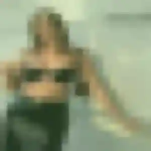 Charmante Amandine, 41 ans à Chevry-Cossigny - voir sa photo