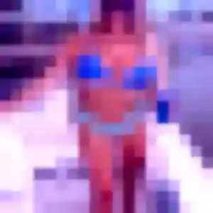 Typhaine, 29 ans, connectée à Dompierre-sur-Mer pour une rencontre coquine