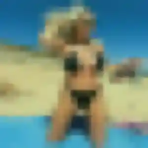 Découvre Sonia, 23 ans à Elven en privé
