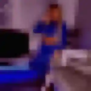 Brune, femme de 44 ans cherche rencontre sexy à Esvres