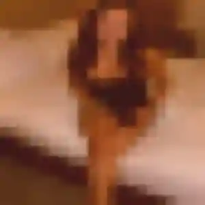 rencontre sexy à Feucherolles : photo de Leana, 32 ans - sans engagement
