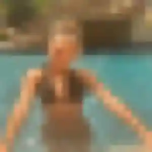 rencontre sexy à Fontainebleau : photo de Veronique, 21 ans - accès libre