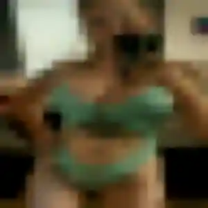Anne (29 ans) à Fresnes cherche une rencontre maintenant