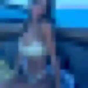 Rencontre Josephine, 20 ans à Gif-sur-Yvette en privé