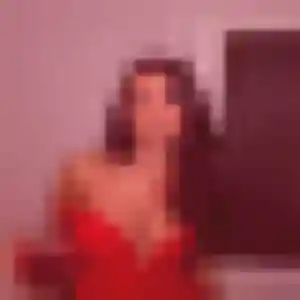 Clara (27 ans) à Guenrouet cherche un rencontre sexy maintenant