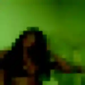 Elena, 19 ans, en ligne à Guer pour un rencontre sexy