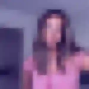 Isaure, 19 ans, en ligne à La Ferrière pour une rencontre coquine