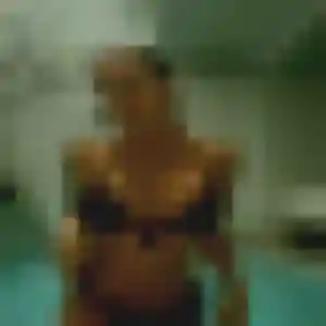 Naomi, fille de 22 ans propose rencontre sexy à Le Poiré-sur-Vie
