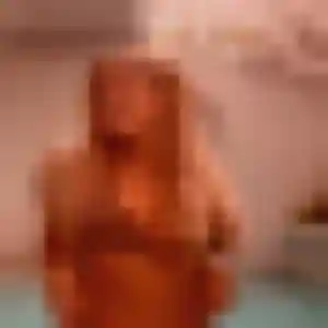 Charmante Adeline, 37 ans à Longpont-sur-Orge - voir sa photo