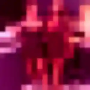 Contacte Jennifer, 27 ans à Meudon en privé