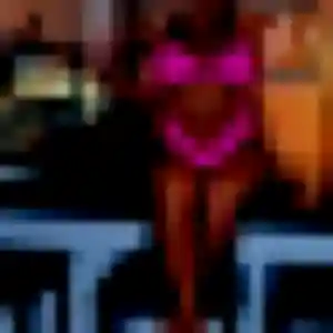 Photo exclusive de Francine, 27 ans à Mézières-sur-Seine - rencontre sans lendemain