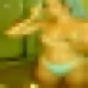Laure (37 ans) à Mont-Saint-Aignan cherche un rencontre sexy aujourd'hui