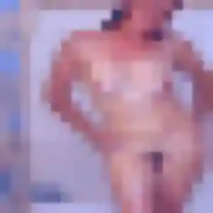 Clara, 26 ans, connectée à Montgermont pour une rencontre coquine