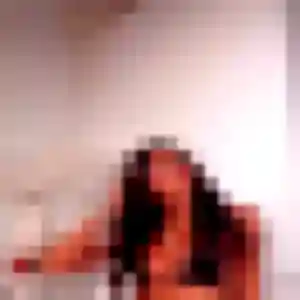 Contacte Malika, 21 ans à Parigné-l'Évêque en privé
