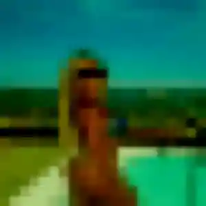 Photo de Brune à Penmarch (23 ans) - rencontre sexy anonyme