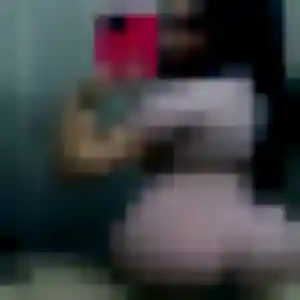 Theresa, 45 ans, en ligne à Piré-Chancé pour une rencontre coquine
