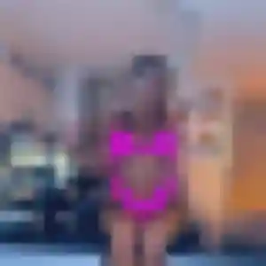 Rym (45 ans) à Plouédern cherche une rencontre ce soir