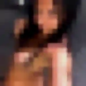 Photo privée de Zara, 39 ans à Plouhinec - rencontre sans lendemain