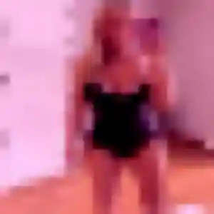 Rose-Marie, 27 ans, connectée à Pouillon pour une rencontre coquine
