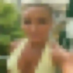 Lily, 25 ans, connectée à Ris-Orangis pour un rencontre sexy