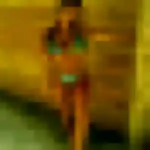 Charmante Anne-Charlotte, 24 ans à Saint-Benoît - la contacter