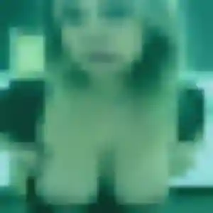 Julie, 19 ans, disponible à Saint-Lô pour une rencontre coquine