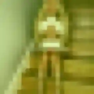 Elena, femme de 37 ans cherche rencontre sexy à Saint-Médard-d'Eyrans