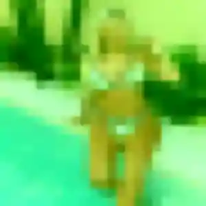 Ornella, 45 ans, en ligne à Saint-Méen-le-Grand pour une rencontre coquine