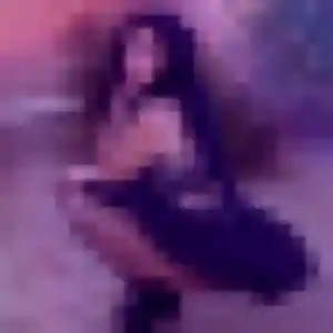 Ines de Saint-Nom-la-Bretèche, 21 ans - rencontre sexy sans prise de tête