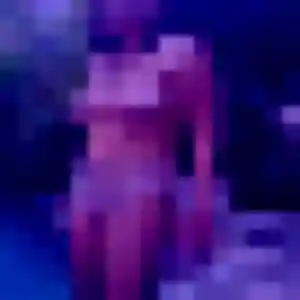 Sixtine (28 ans) à Saint-Ouen propose une rencontre aujourd'hui
