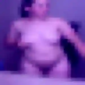 Jolie Suzanne, 22 ans à Saint-Thégonnec Loc-Eguiner - la contacter