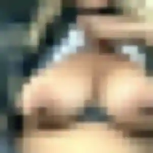 Ava (25 ans) à Sarzeau cherche une rencontre ce soir