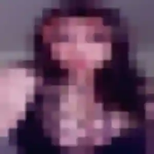 Rejoins Suzanne, 20 ans à Sautron en privé