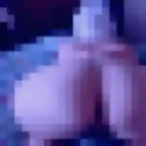 Lucienne, 20 ans, connectée à Sulniac pour une rencontre coquine