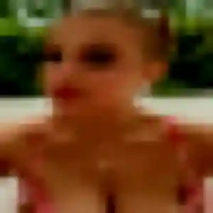 Rejoins Amel, 29 ans à Terres-de-Haute-Charente gratuitement