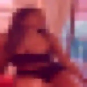 Tiffany, femme de 42 ans veut rencontre sexy à Tinténiac