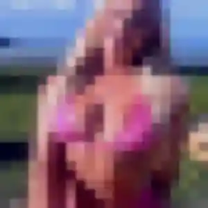 Nora, 23 ans, cherche un rencontre sexy à Trouville-sur-Mer