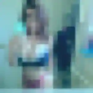 rencontre sexy à Val d'Erdre-Auxence : photo de Alexandra, 39 ans - accès libre